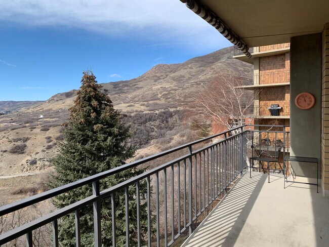 Living room Balcony (Main Balcony) - 940 S Donner Way