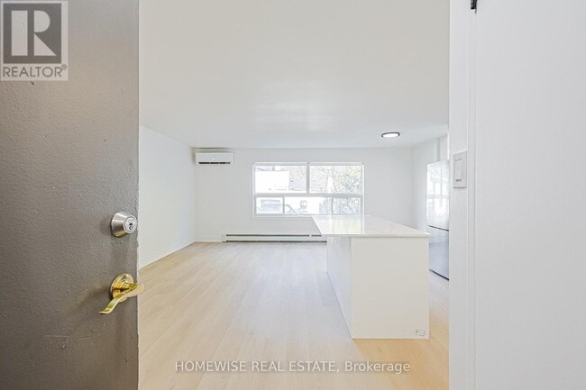 Building Photo - 81 Ontario St