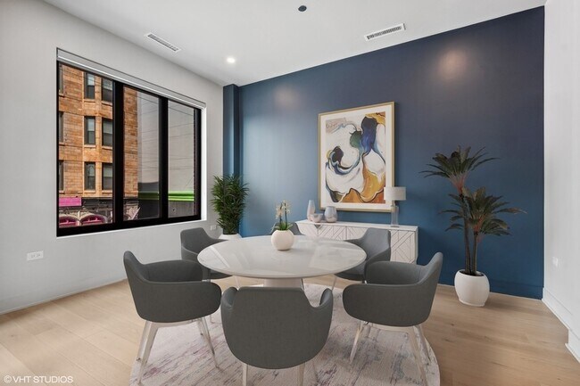 Foto del edificio - 323 S Racine Ave