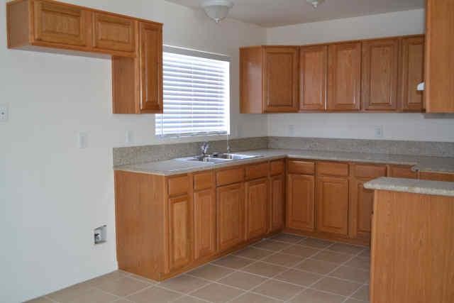 Building Photo - 13757 Greenwood Pl