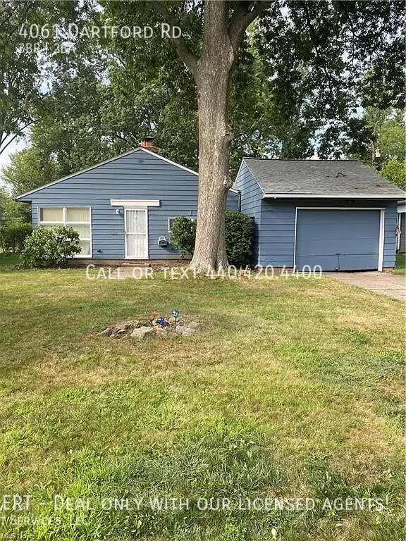 Primary Photo - Great, Comfortable 3 bedroom 2 bathroom ho...