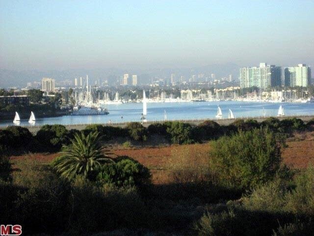 MAIN CHANNEL OF MARINA DEL REY - 6627 Vista Del Mar