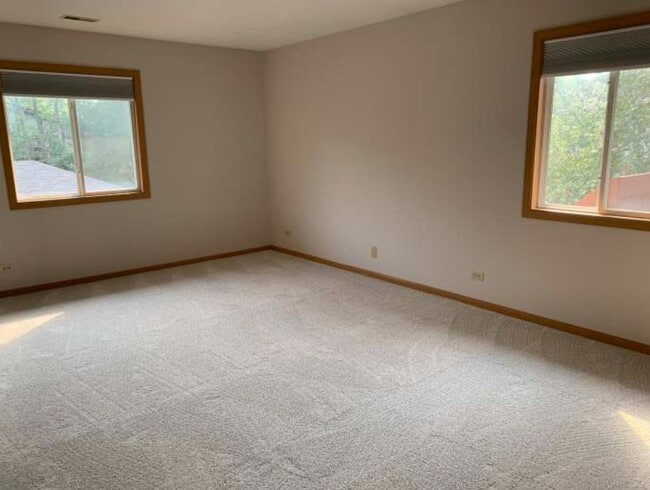 Building Photo - 500 Westwood Ct