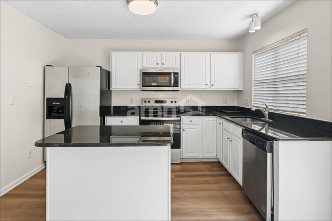 Foto del edificio - 4027 Windstream Ct