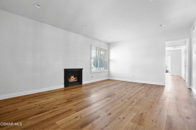 Building Photo - 4190 Lake Harbor Ln