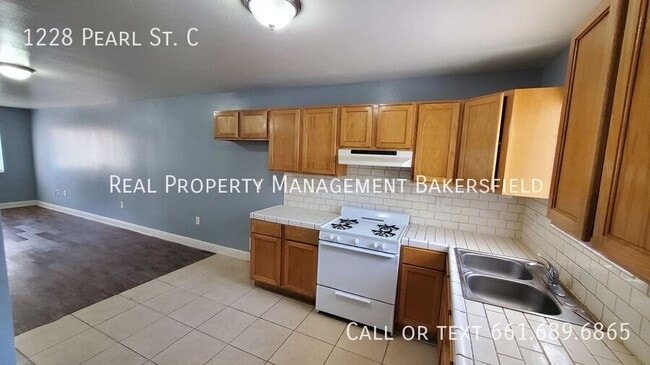 Building Photo - 1228 Pearl St