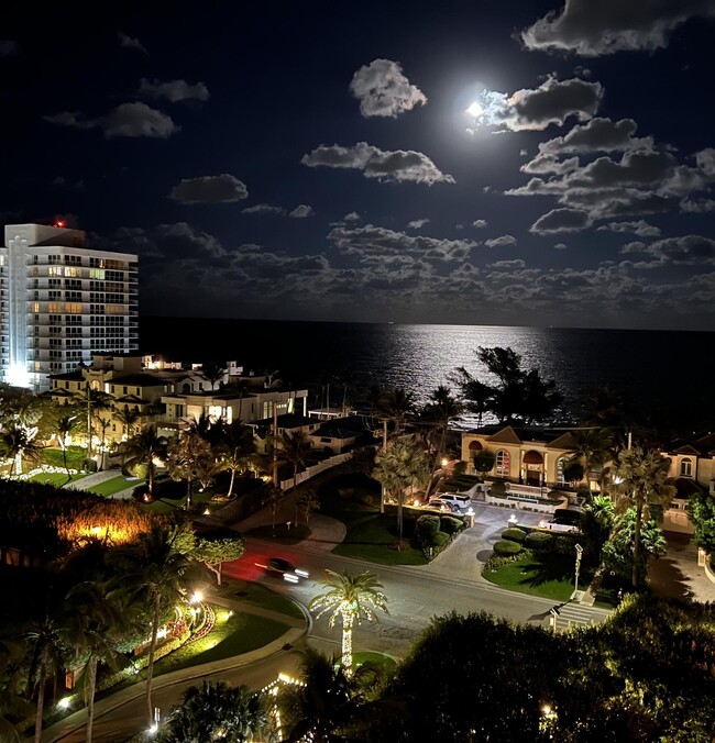 Foto del edificio - 3606 S Ocean Blvd