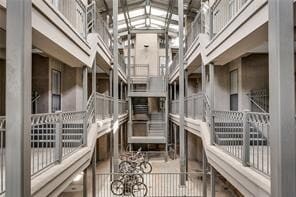 Building Photo - UT PRE LEASE: West Campus 2bd / 2ba Cathedral ceilings, Huge windows, Good Roommate floor-plan