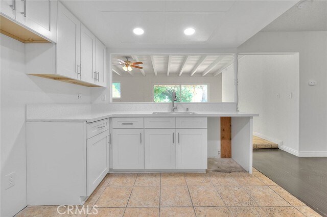 Building Photo - 518 N Platina Dr