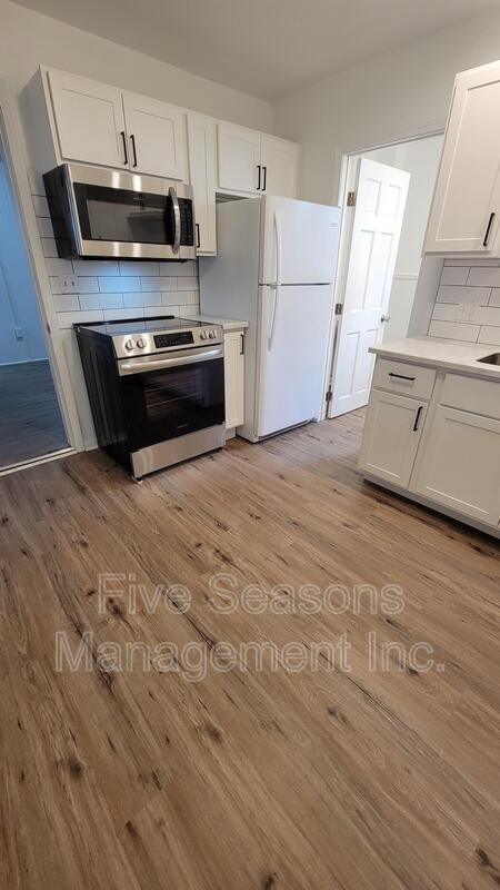 Photo - 15 Allen St Apartment