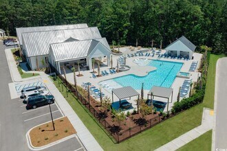 Building Photo - 331 Pickwick Dr