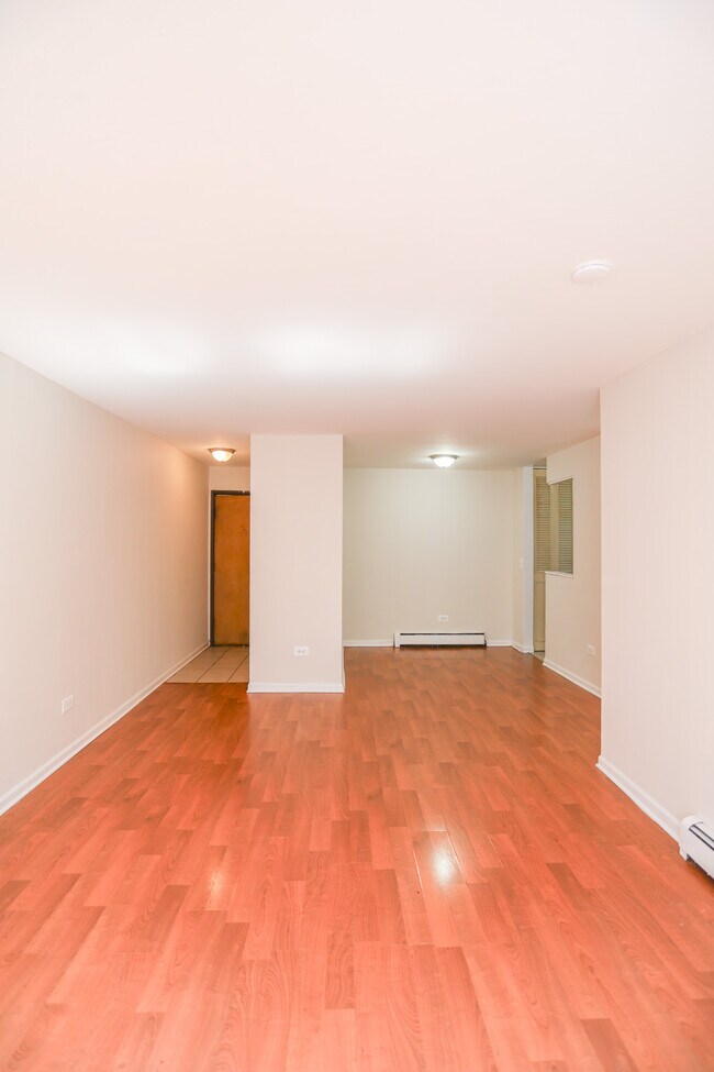 Foto del edificio - 1064 W Catalpa Ave