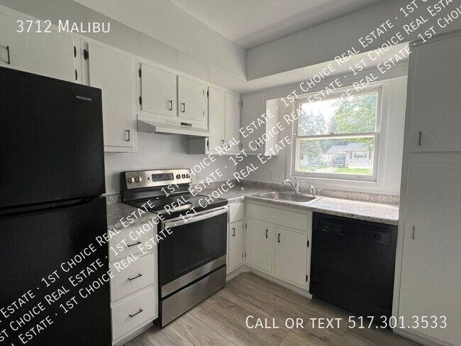 Foto del edificio - 3712 Malibu-