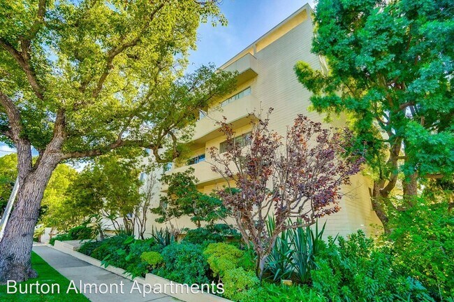 Building Photo - 310 S Almont Dr