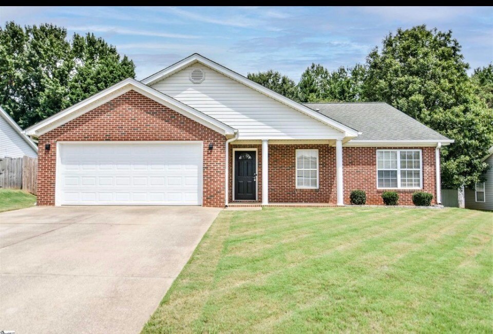 Foto principal - 27 Sweetland Ct