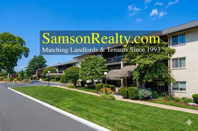 Building Photo - 400 Narragansett Pkwy