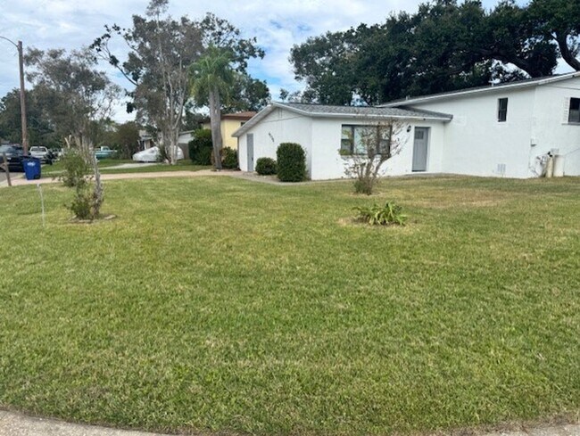 Foto del edificio - Spacious 3 bdrm/2 bath home