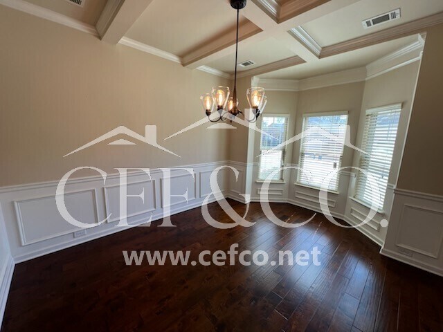 Foto del edificio - 530 W Holloway Dr