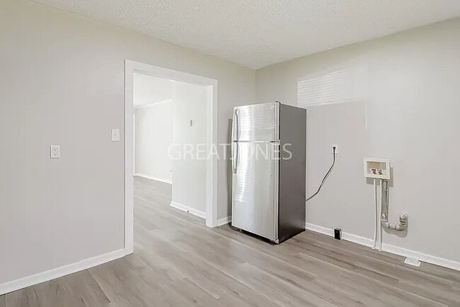 Building Photo - 106 Keyes St