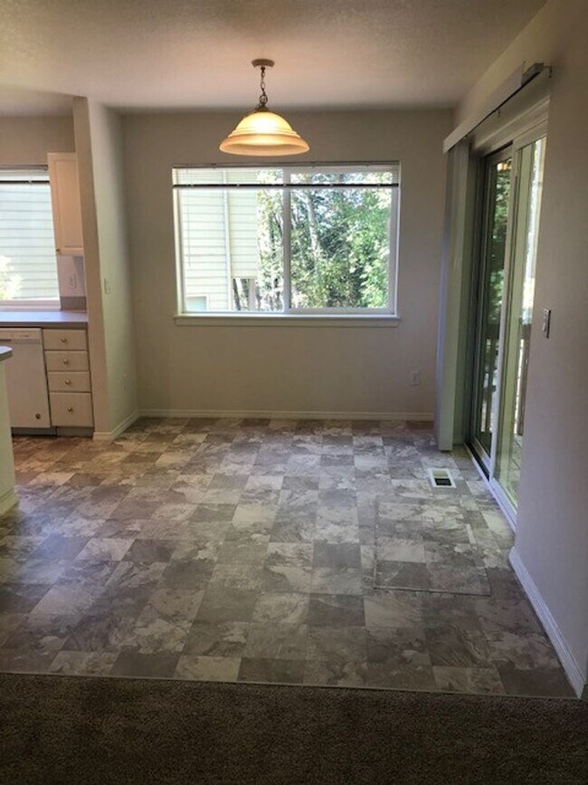 Foto del edificio - 13050 SW Creekshire Dr
