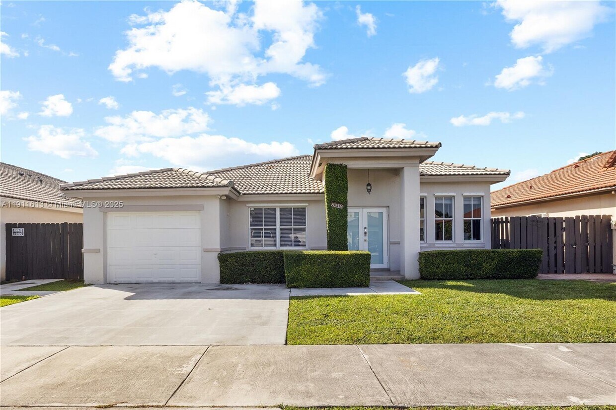 Foto principal - 8218 SW 163rd Pl