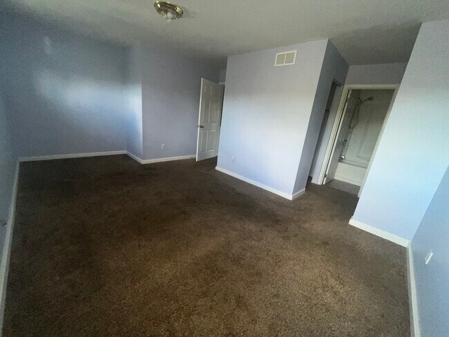 Building Photo - 6470 Quintessa Ct
