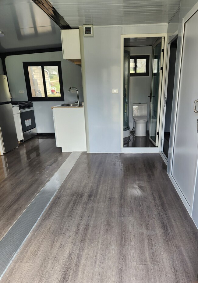 Foto del edificio - 5317 Farm to Market Rd 2259