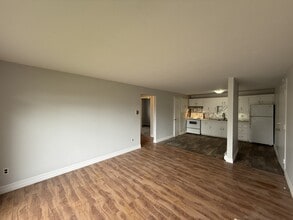 Building Photo - 40 Ward St