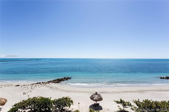 Foto del edificio - 7744 Fisher Island Dr