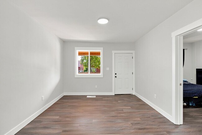 Foto del edificio - 15053 Spring Garden St