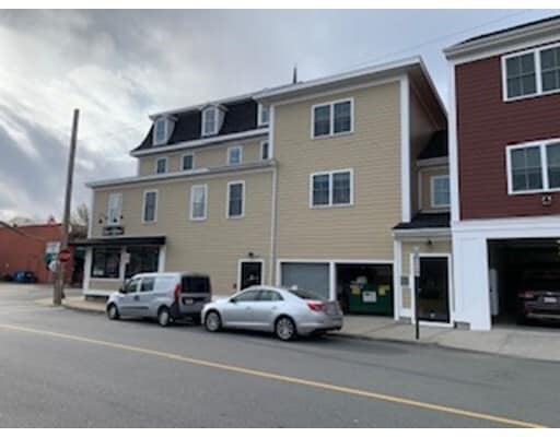 Primary Photo - 307 Main St
