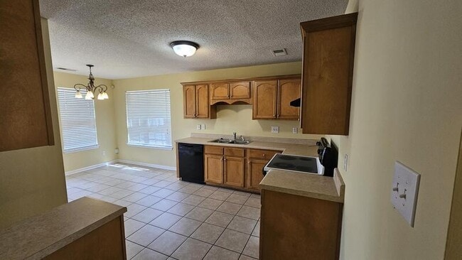 Foto del edificio - 2748 Maggie Woods Pl