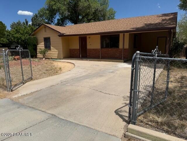 Primary Photo - 634 W Rosser St