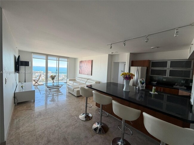 Building Photo - 90 Alton Rd