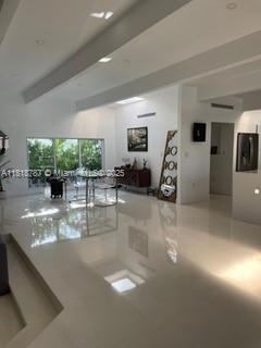 Foto del edificio - 9740 E Broadview Dr