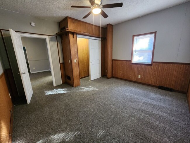 Foto del edificio - 1510 W 6th St