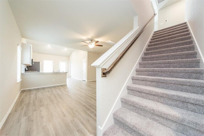 Building Photo - 21623 Calico Bush Trail
