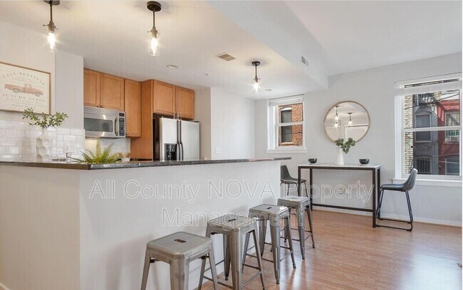 Foto del edificio - 2535 13th St NW