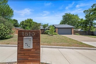 Building Photo - 1510 Coronado Hills Dr
