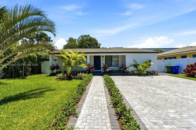 Foto del edificio - 1248 SW 32nd St