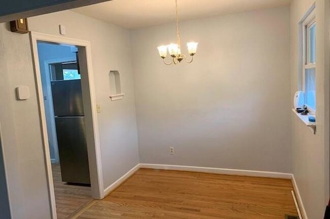 Foto del edificio - 646 Kenosha Ave