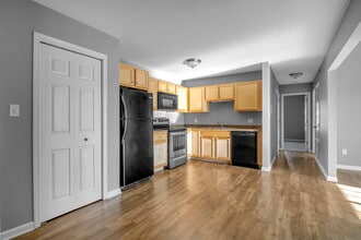 Building Photo - Oakwood Grove