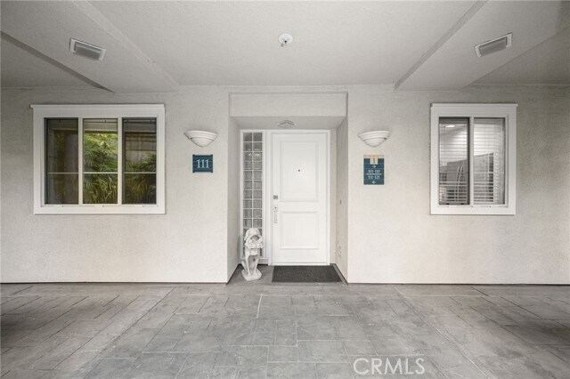 Building Photo - 2253 Martin