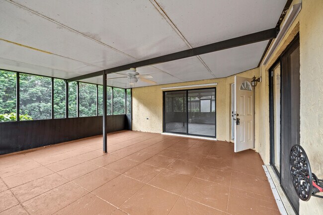 Building Photo - 4211 Turnberry Cir