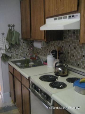 Foto del edificio - 879 Beacon St