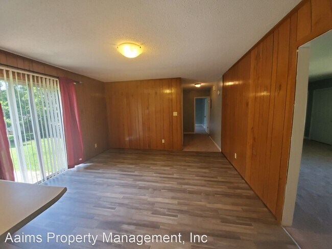 Building Photo - 3 br, 2 bath House - 6133 Santa Fe Dr.
