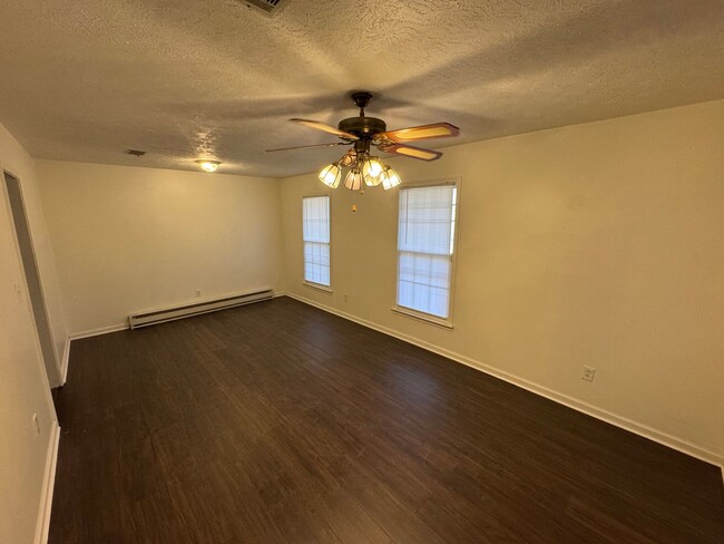 Foto del edificio - South Fulton 3 Bed 2 Bath Ranch Home!