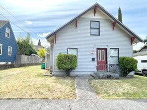 Building Photo - 5855 NE 19th Ave