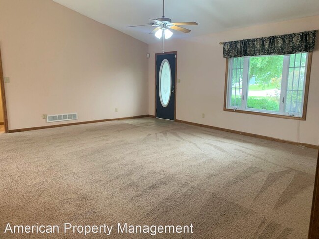 Building Photo - 3 br, 2 bath House - 2700 Brookpark Dr.