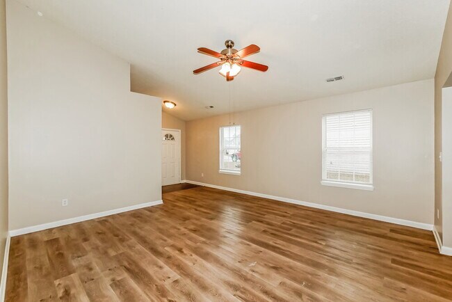 Foto del edificio - 9723 Centennial Ct